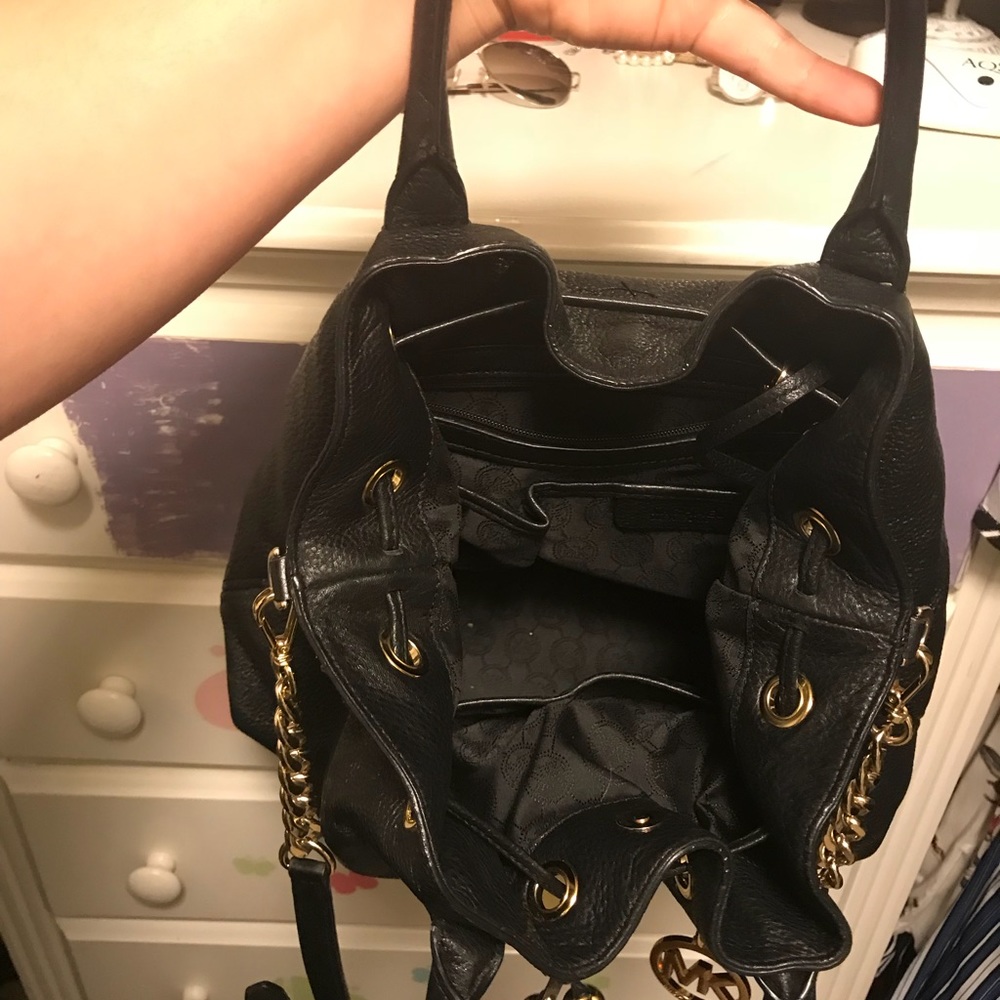 Michael Kors crossbody purse - Picture 3 of 3
